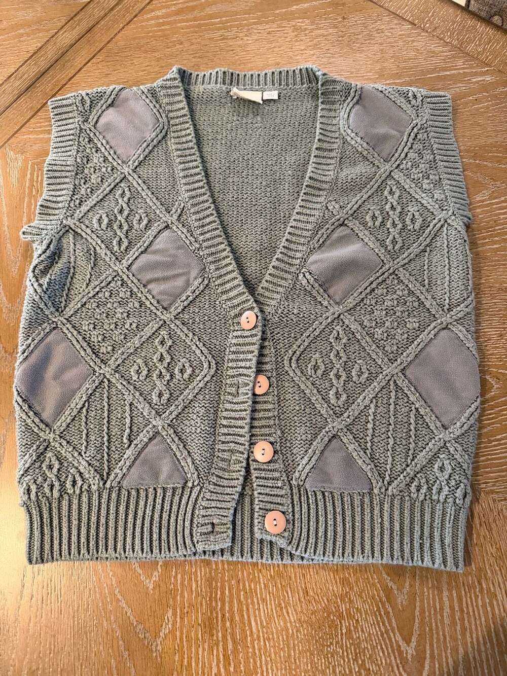 Pykett Knitwear Sweater Vest Gray Cable Knit V-Neck Button Up